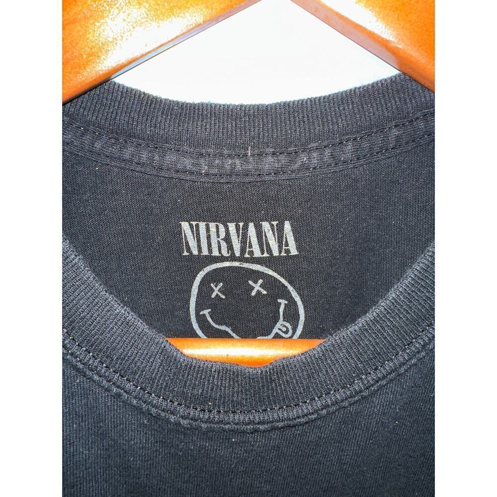 Adult Size M Nirvana Shirt - Picture 3 of 6